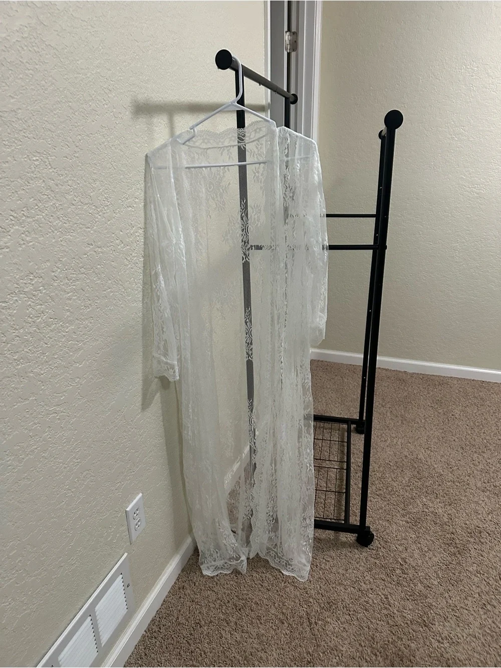 White Lace Robe - Picture 2 of 4